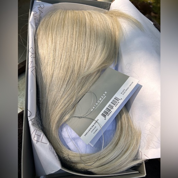 Raquel Welch Wigs “Influencer Inspo” Heat ok synthetic wig - Picture 6 of 7